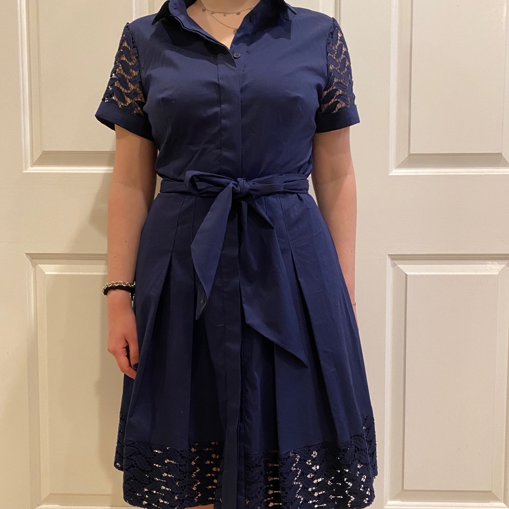 Gorgeous navy shirt dress w lace and tie 💙